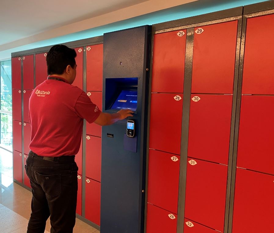 1st-locker-service-in-malaysia-with-contactless-payment-coherent